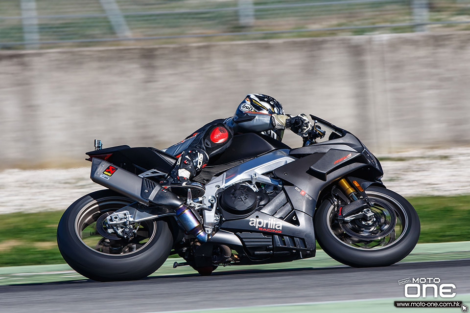 aprilia rsv 4 factory