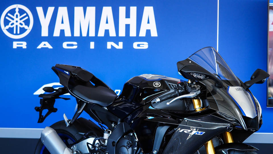 2020 YAMAHA YZF-R1 YZF-R1M