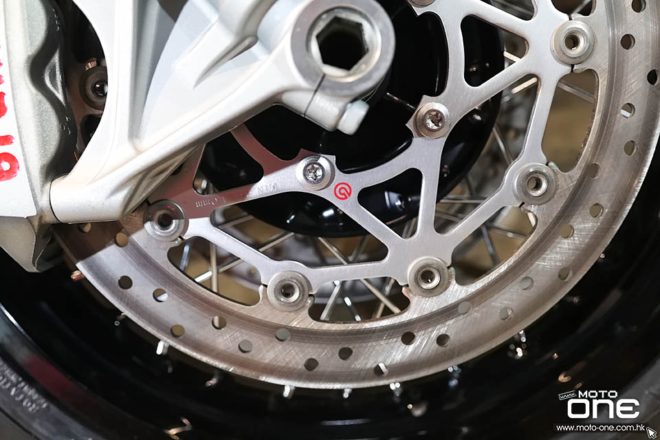 2019 TRIUMPH THRUXTON TFC