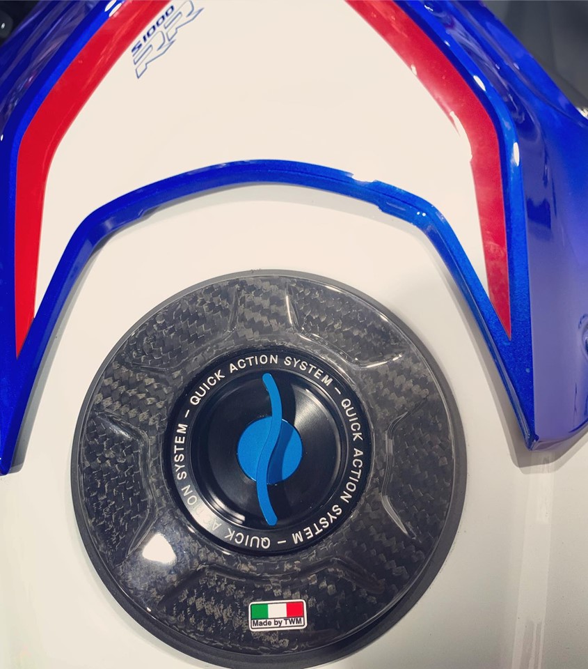 2019 TWM carbon fiber quick release fuel tank cap