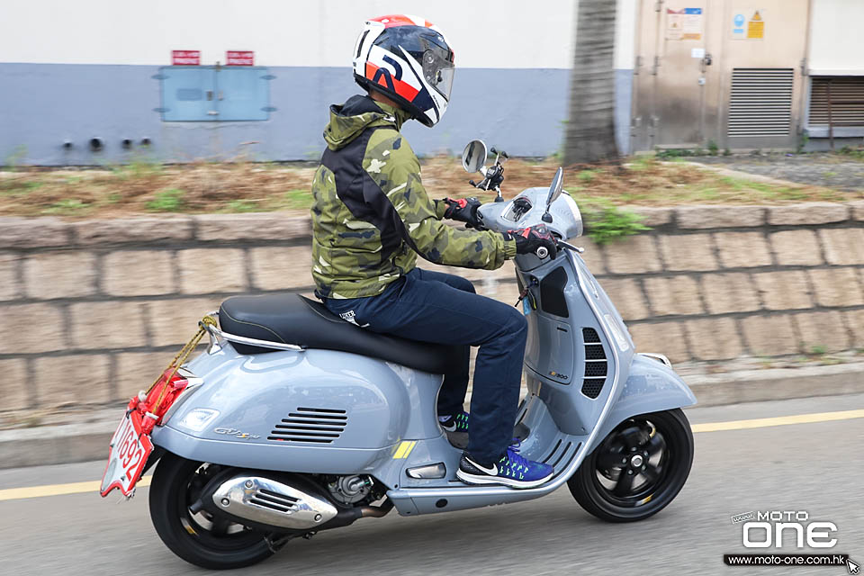 2019 VESPA GTS 300 HPE Super Tech