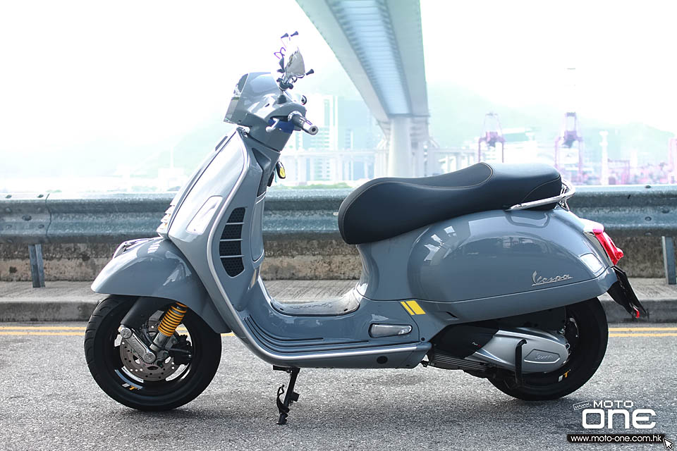 2019 VESPA GTS 300 HPE Super Tech
