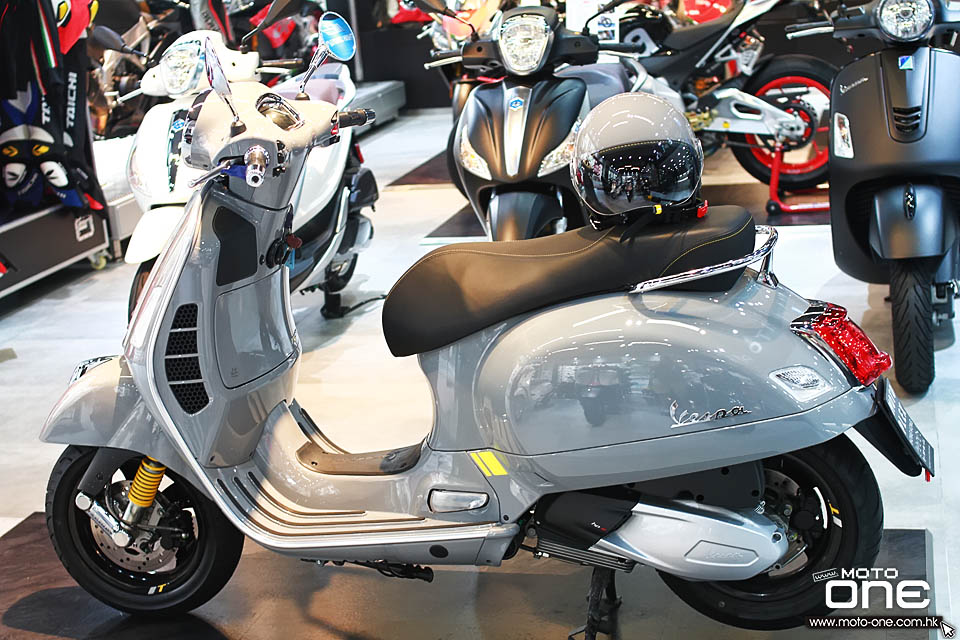 2019 VESPA GTS 300 HPE Super Tech