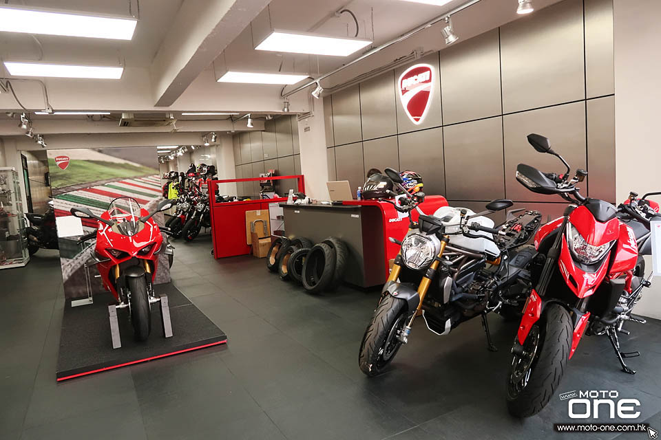 2019 DUCATI SHOWROOM_