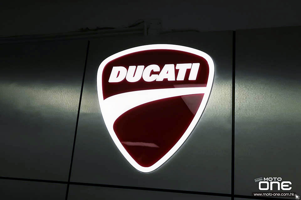 2019 DUCATI SHOWROOM_