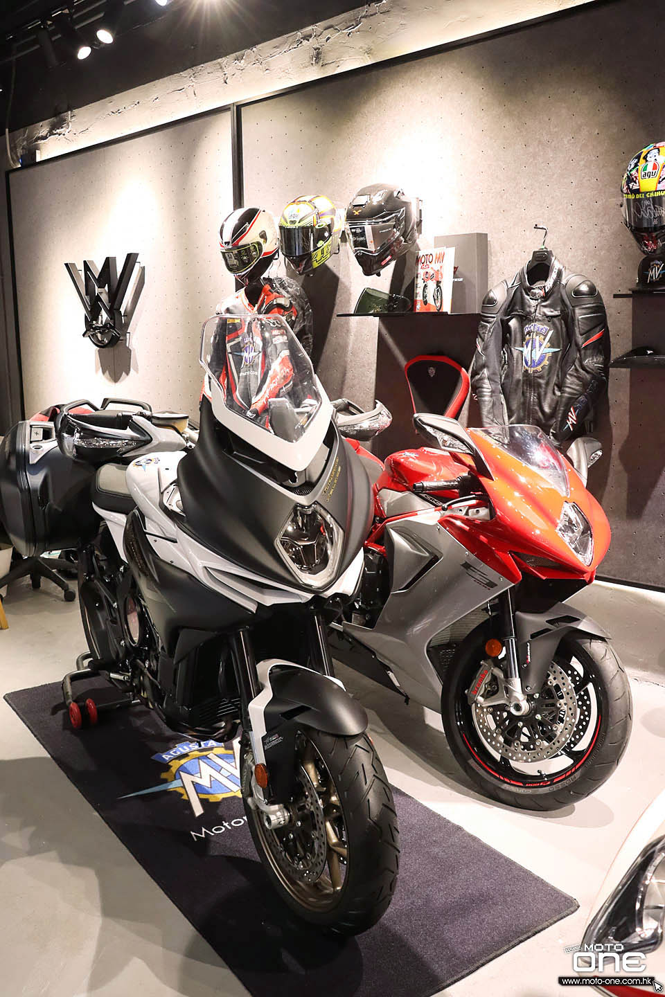 2020 MV Agusta Brutale 1000 Serie Oro Launch Party