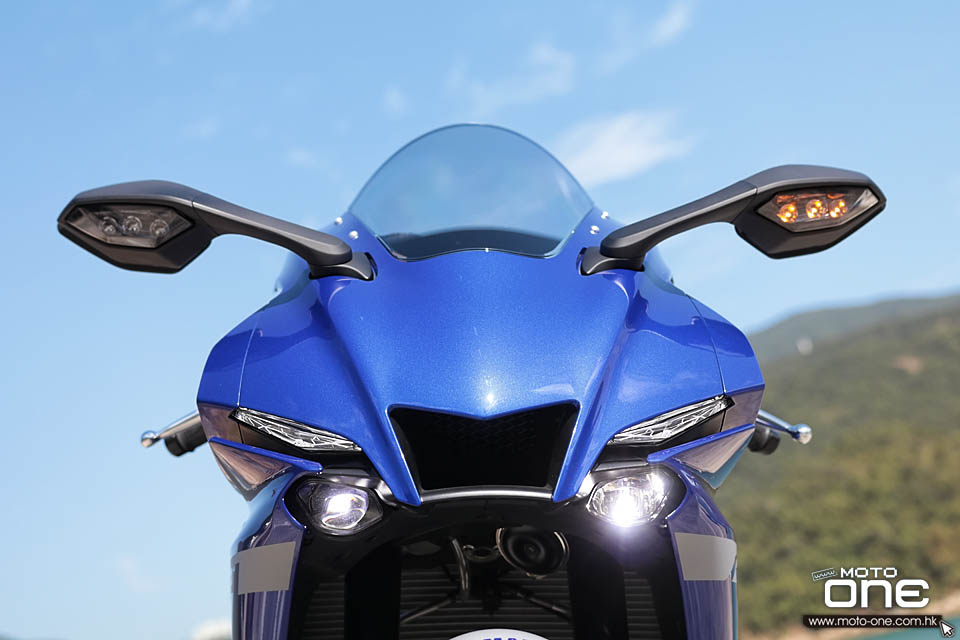 2020 YAMAHA YZF-R1 TEST RIDE