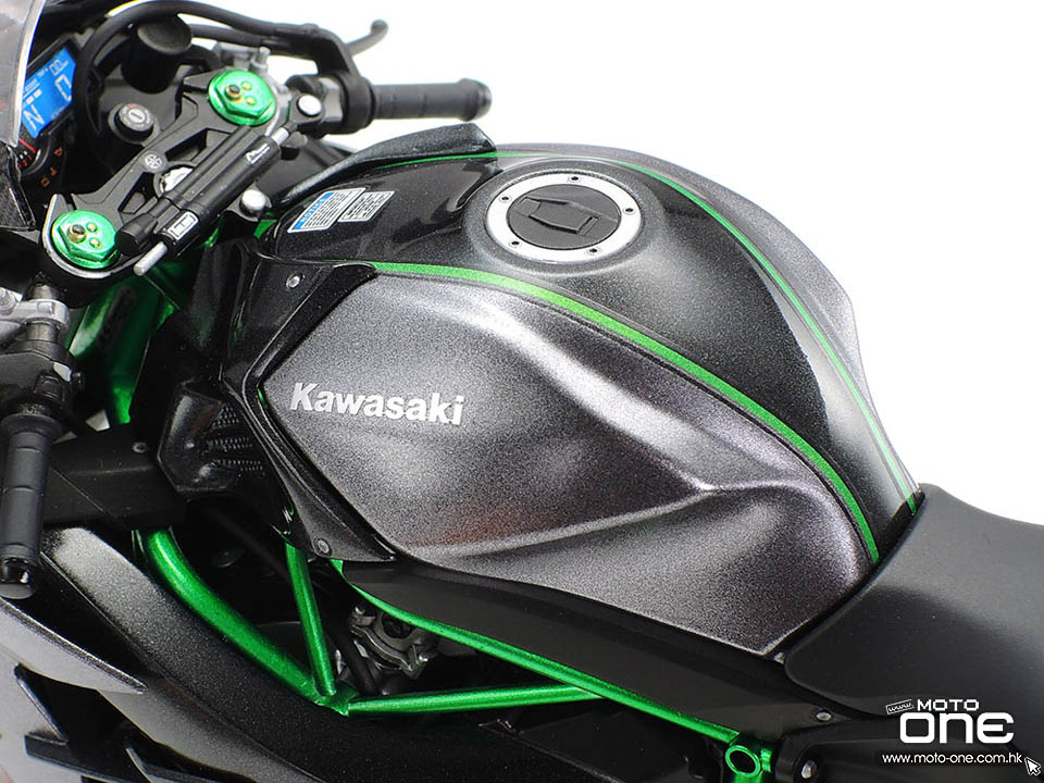 2020 1/12 KAWASAKI Ninja H2 CARBON