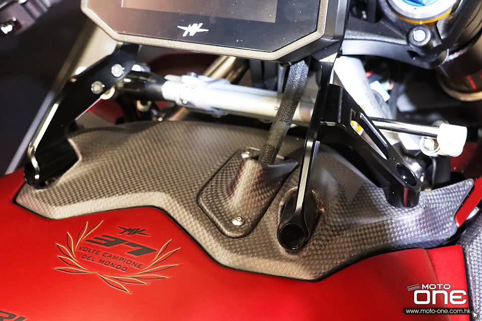 2020 MV Agusta Brutale 1000 Serie Oro