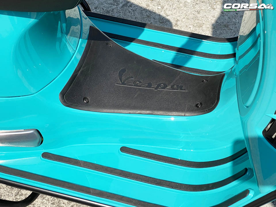 2020 CORSA MOTORS We Love Vespa Piaggio