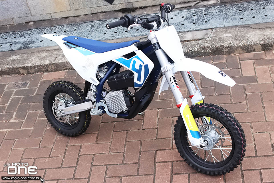 2020 HUSQVARNA EE5