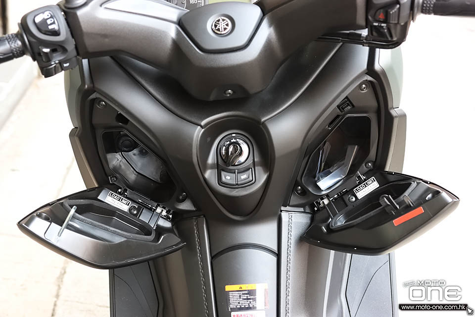 2020 YAMAHA X-MAX 300