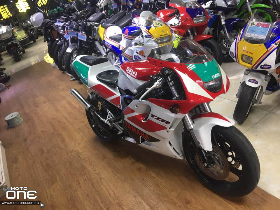 YAMAHA TZR250R 3XV