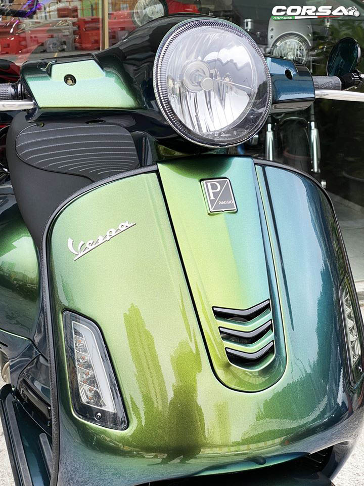 2020 CORSA MOTORS Vespa Piaggio CUTSOM COLOR SERVICES
