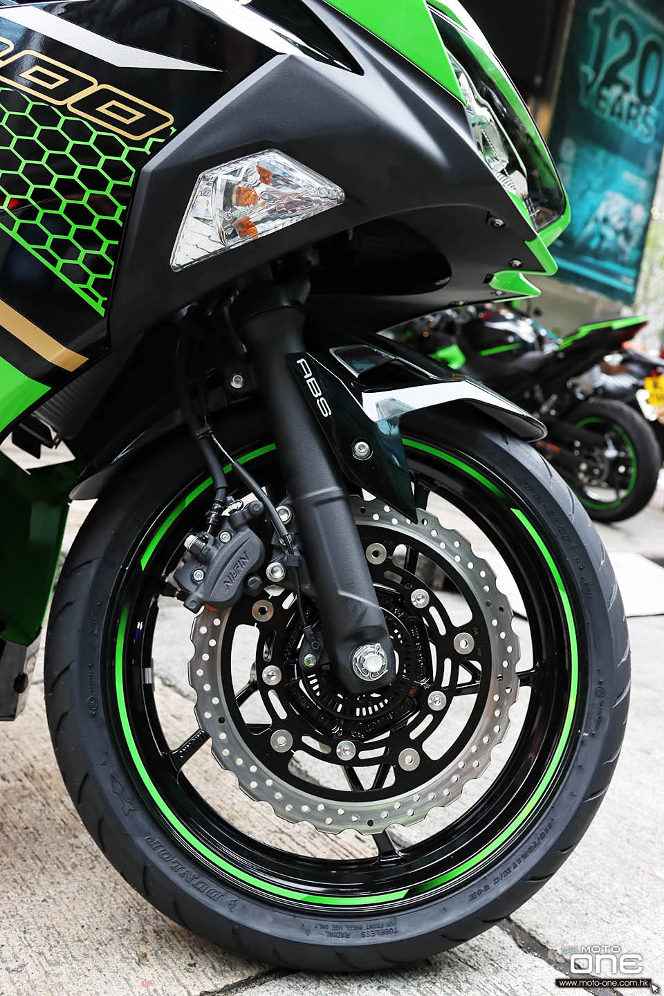 2020 KAWASAKI NINJA 400 ABS KRT EDITION
