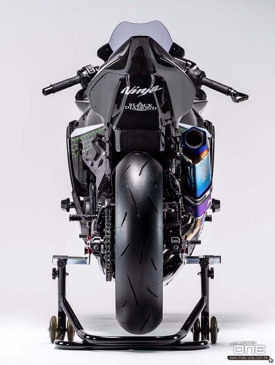 2020 Kawasaki Ninja ZX-25R carbon fiber race bike
