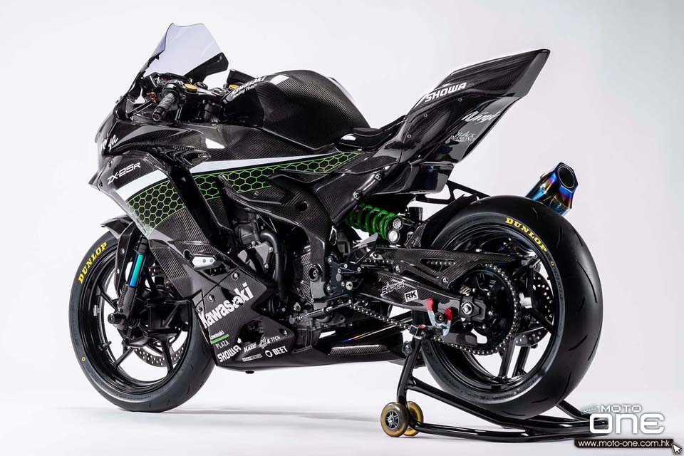 2020 Kawasaki Ninja ZX-25R carbon fiber race bike