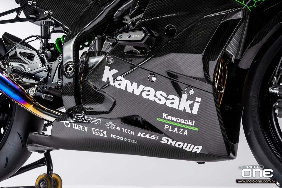 2020 Kawasaki Ninja ZX-25R carbon fiber race bike