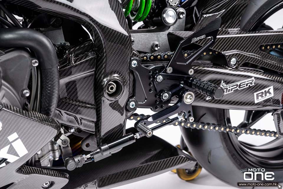 2020 Kawasaki Ninja ZX-25R carbon fiber race bike