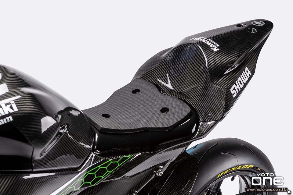 2020 Kawasaki Ninja ZX-25R carbon fiber race bike