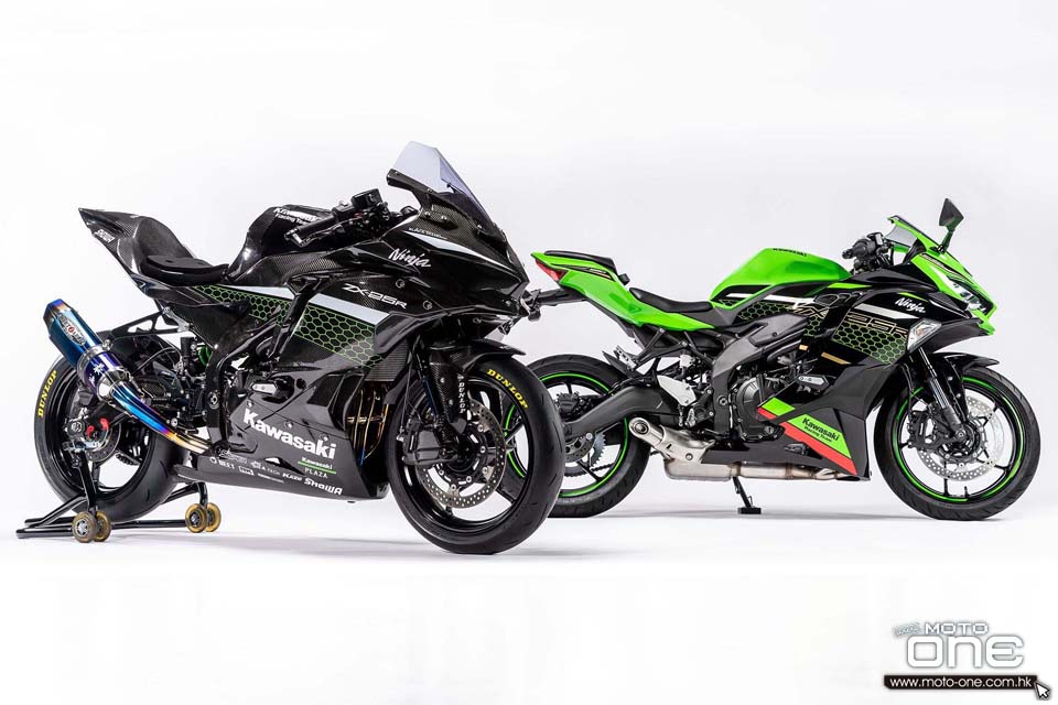 2020 Kawasaki Ninja ZX-25R carbon fiber race bike
