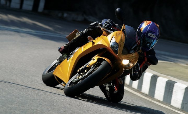 2020 TRIUMPH DAYTONA MOTO2 765