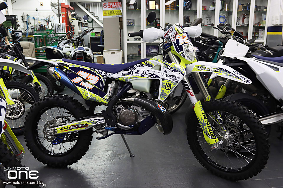 2020 HUSQVARNA Sticker