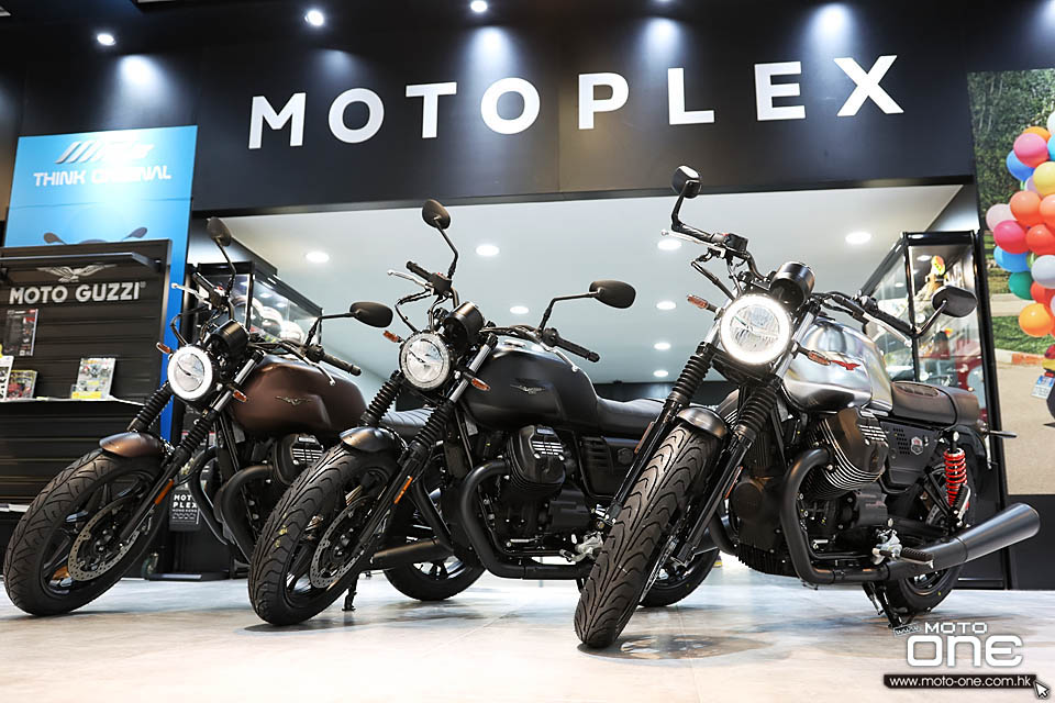 2020 Moto Guzzi V7 III Stone Night Pack