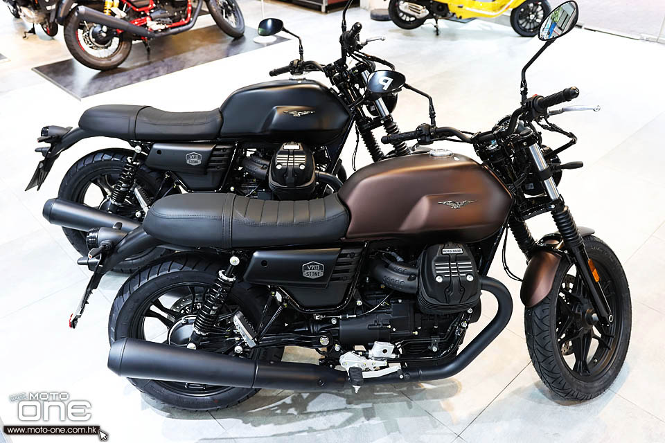 2020 Moto Guzzi V7 III Stone Night Pack