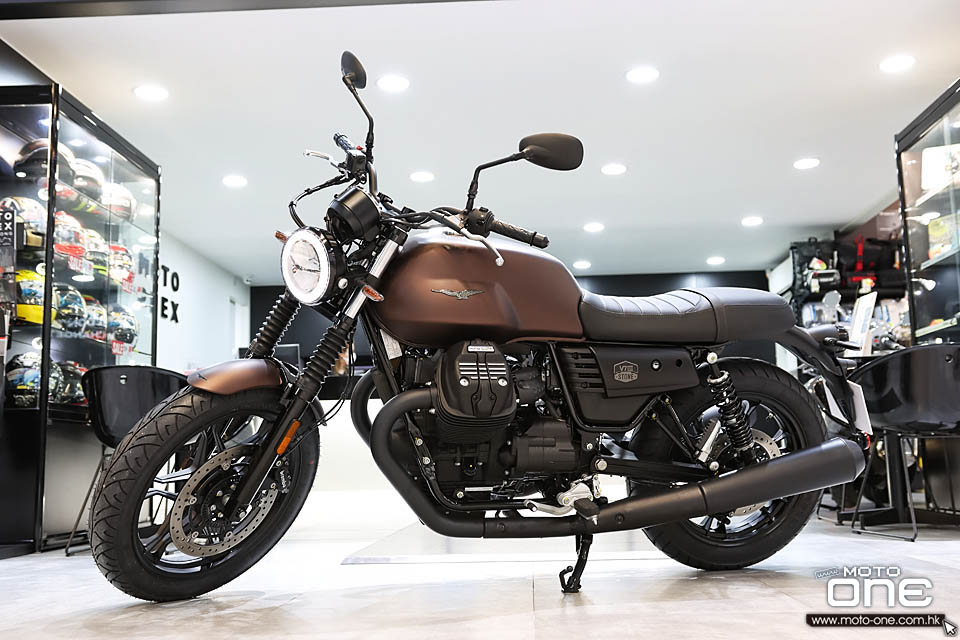 2020 Moto Guzzi V7 III Stone Night Pack
