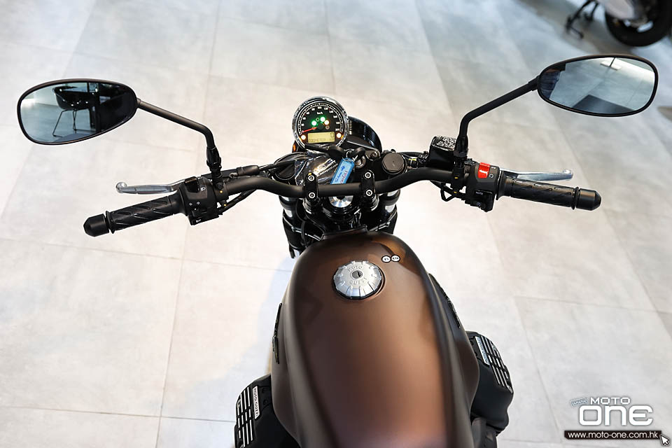 2020 Moto Guzzi V7 III Stone Night Pack