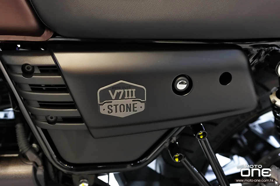 2020 Moto Guzzi V7 III Stone Night Pack