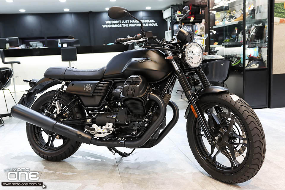 2020 Moto Guzzi V7 III Stone Night Pack