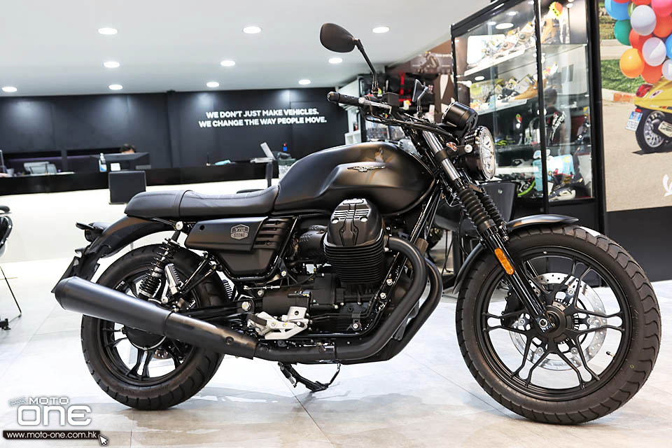2020 Moto Guzzi V7 III Stone Night Pack