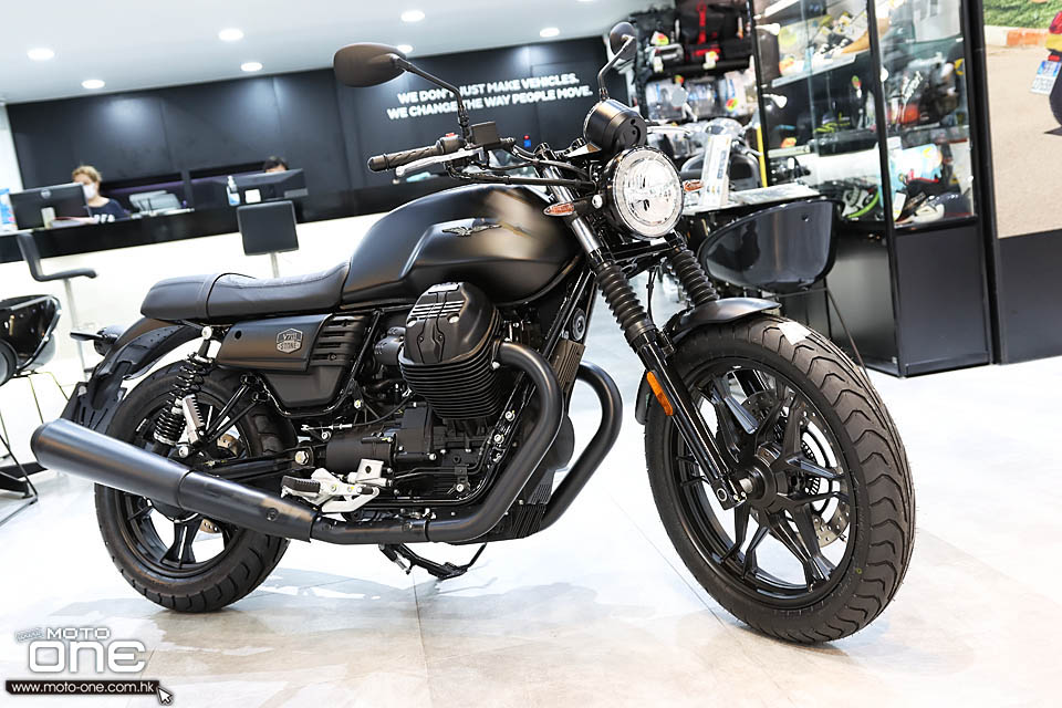 2020 Moto Guzzi V7 III Stone Night Pack