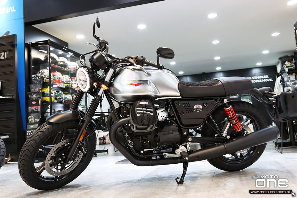 2020 Moto Guzzi V7 III Stone S