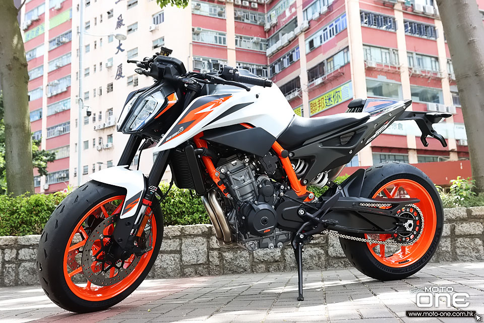 2020 KTM 890 Duke R