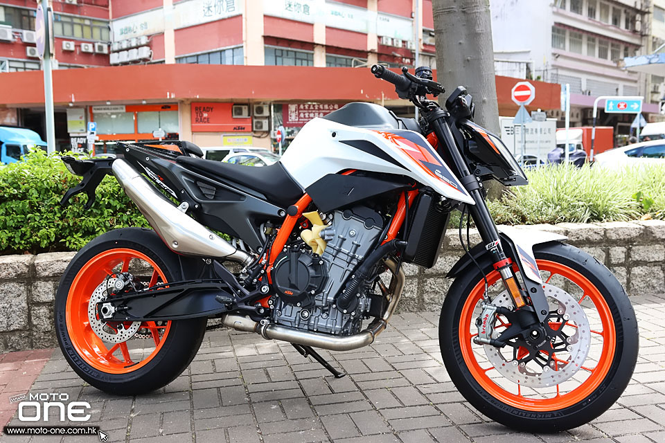 2020 KTM 890 Duke R