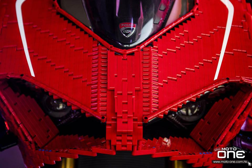 Ducati Panigale V4 R lego