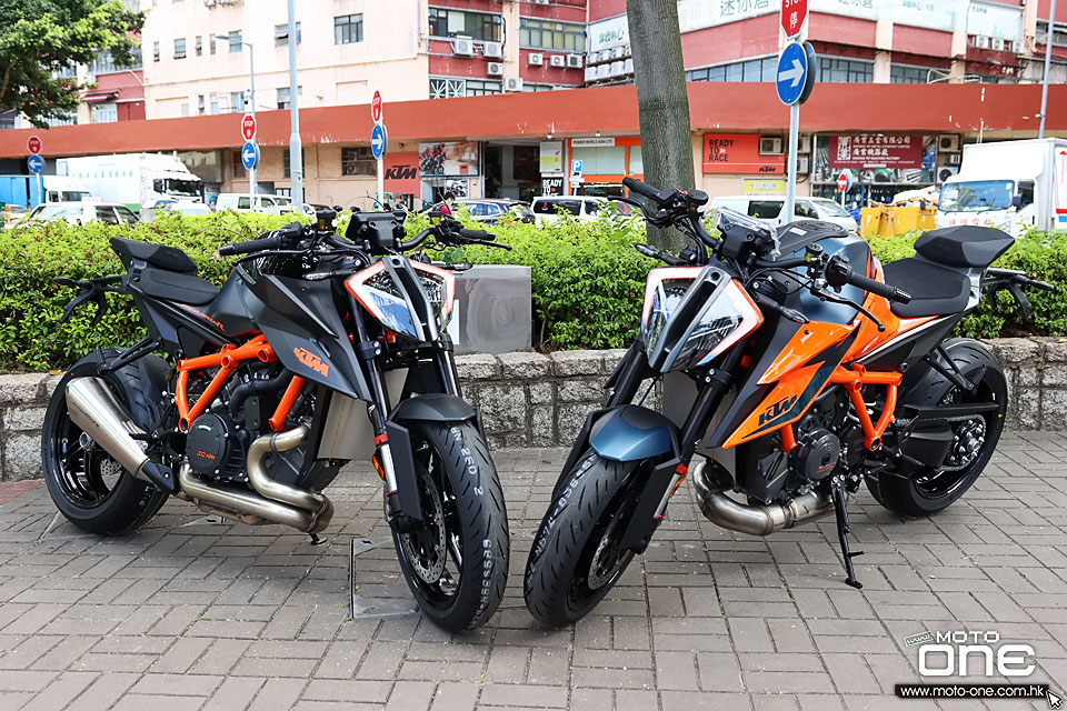 2020 KTM 1290 SUPER DUKE R