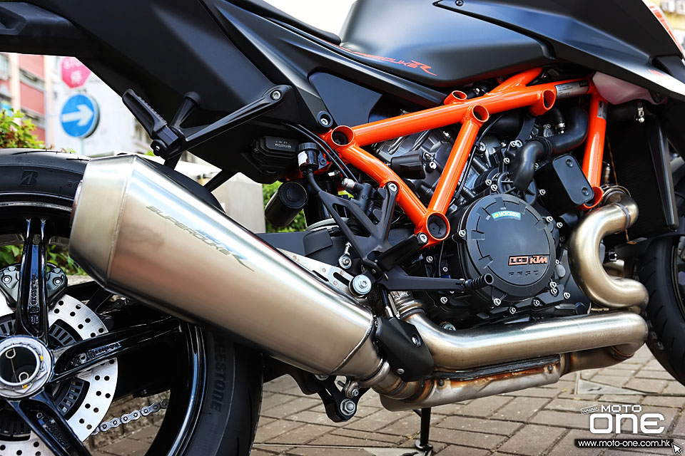 2020 KTM 1290 SUPER DUKE R