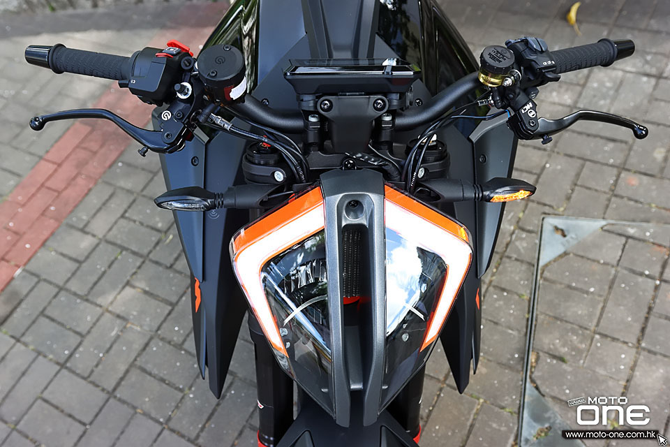 2020 KTM 1290 SUPER DUKE R