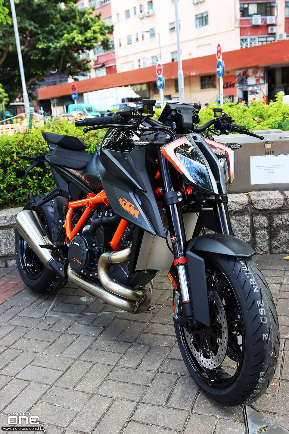 2020 KTM 1290 SUPER DUKE R