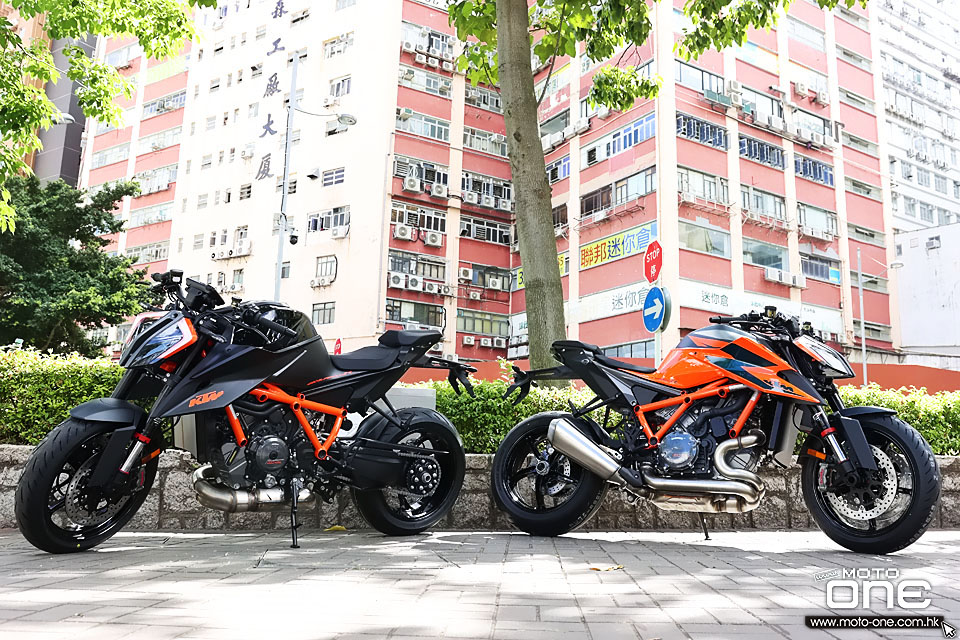 2020 KTM 1290 SUPER DUKE R