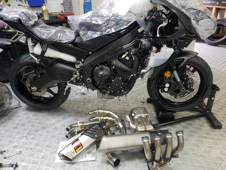 2020 YAMAHA YZF-R6 SILVER STAR