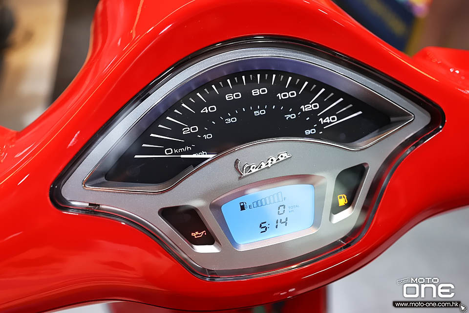 2020 Vespa Primavera X Product RED