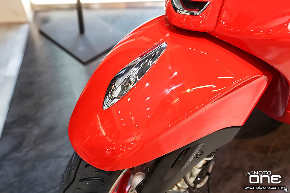 2020 Vespa Primavera X Product RED