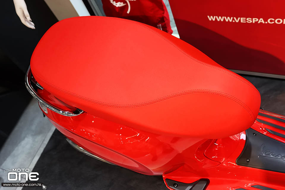 2020 Vespa Primavera X Product RED