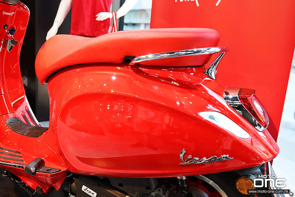 2020 Vespa Primavera X Product RED
