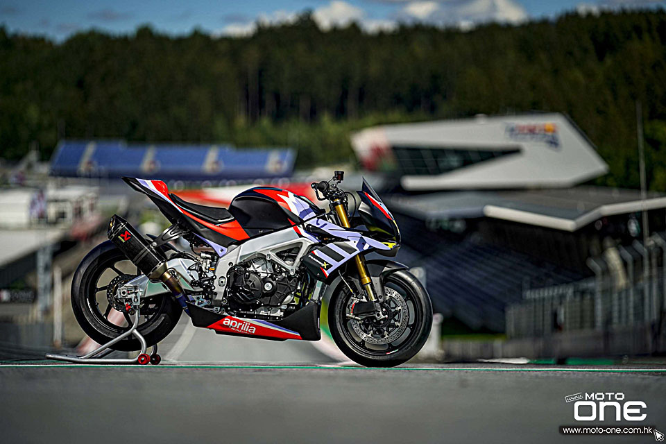Aprilia Tuono V4 X